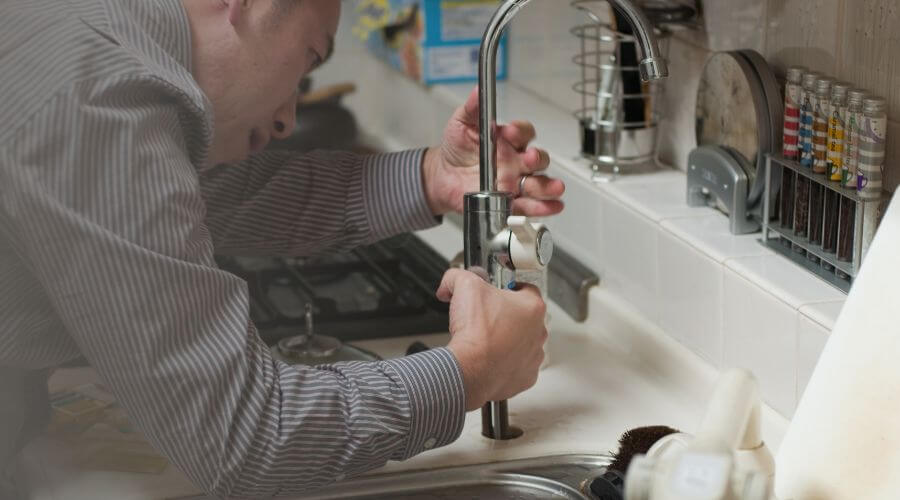 Local expert plumbing services in Omaha, AR